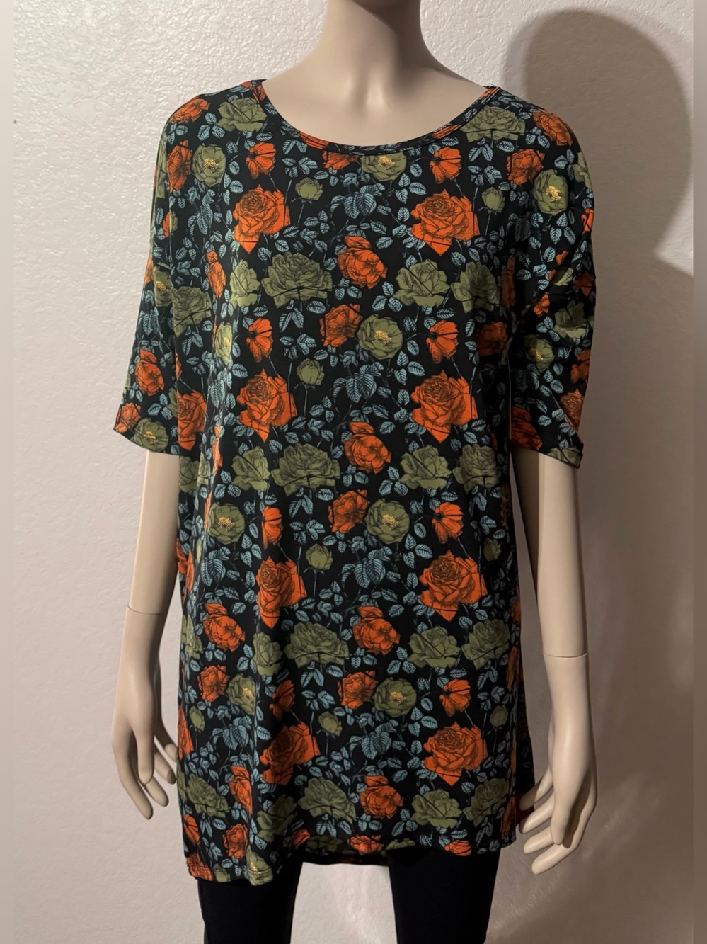 OVERSIZED XS NWT CLOSET CLEAR OUT ON ALL LULAROE MAKE AN OFFER BUNDLE SUPER SOFT - Picture 13 of 16